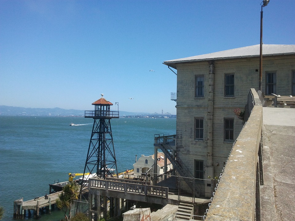 book tickets to tour alcatraz prison